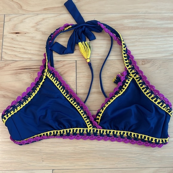 Becca scenic route bikini - Picture 5 of 8